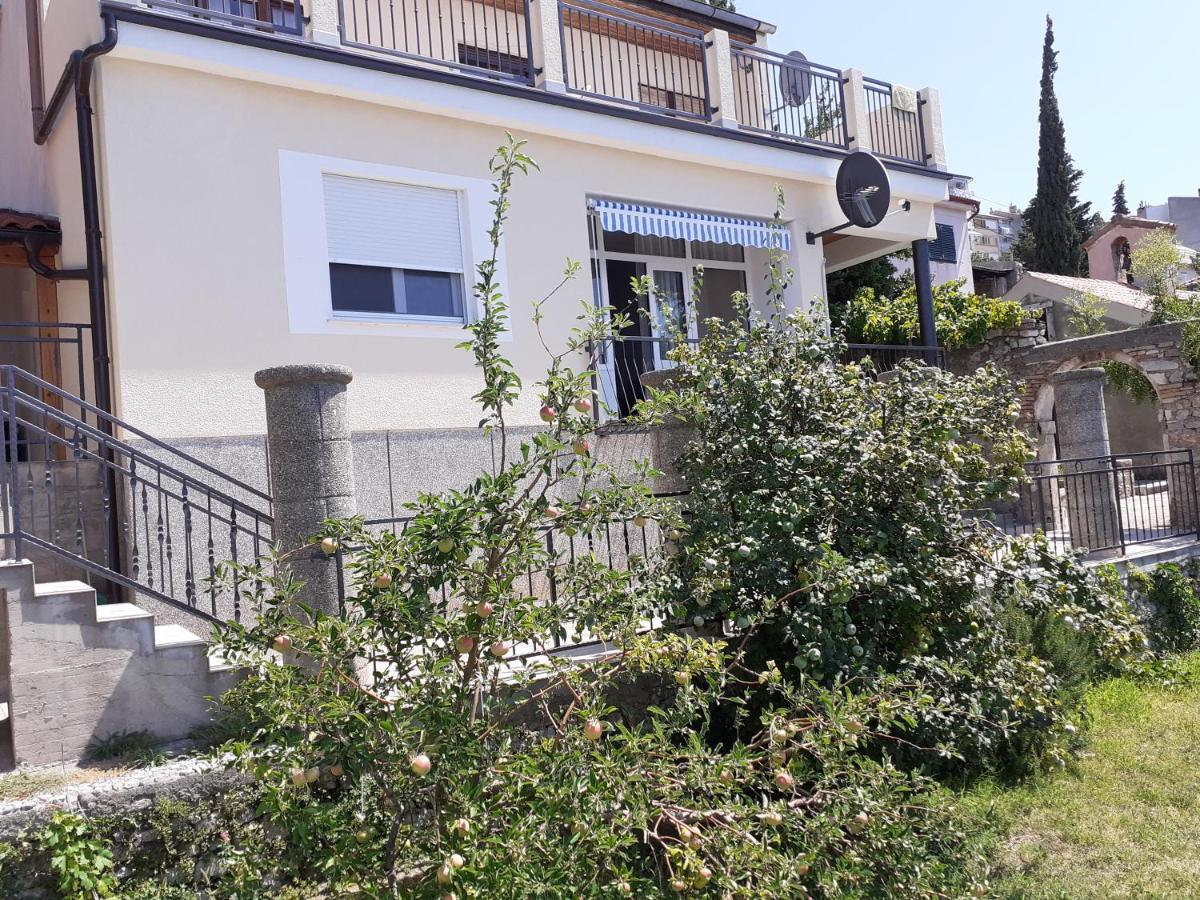 Apartman Helena Senj  Buitenkant foto