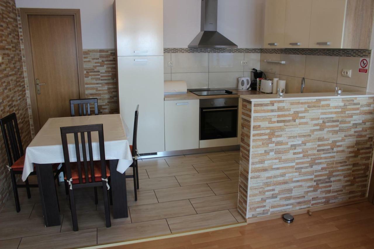 Apartman Helena Senj  Buitenkant foto