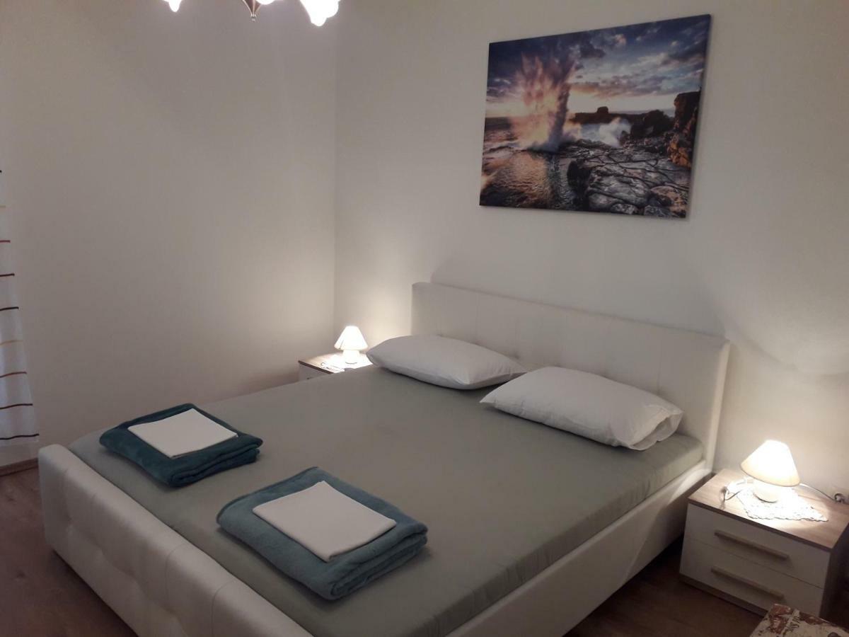Apartman Helena Senj  Buitenkant foto